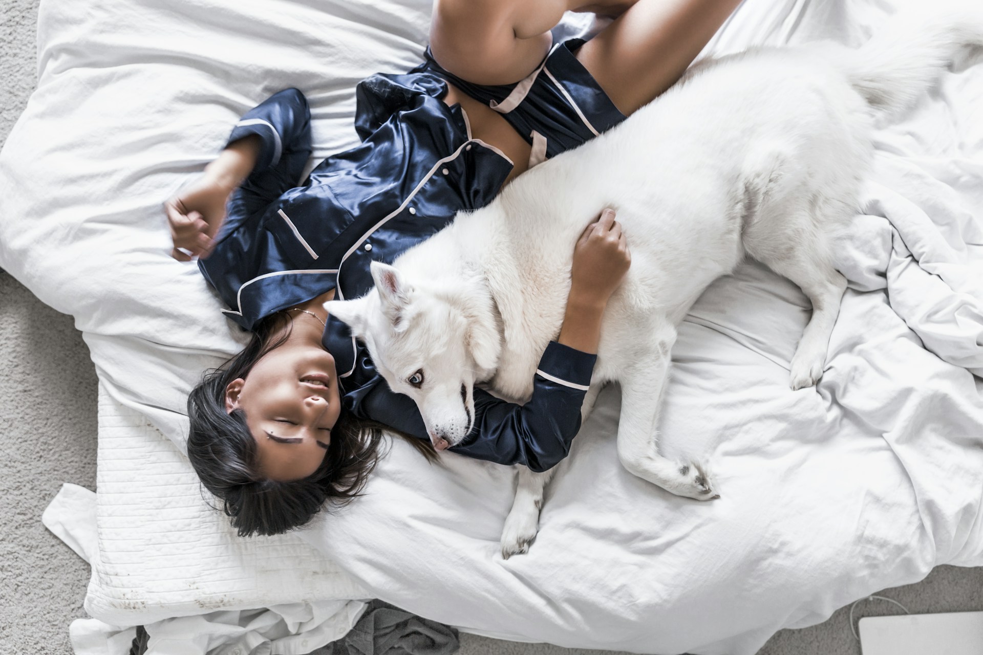 Ролята на дамската пижама над обичайната й функция: Ето как да постигнете оптимален сън